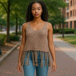EUC Crocheted tank with fringe!  Size Large